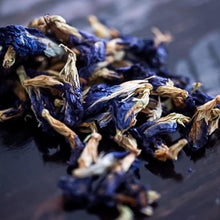 Load image into Gallery viewer, Blue Tee from Thailand