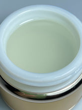 Load image into Gallery viewer, Clear Rubber base