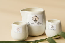 Load image into Gallery viewer, Massage candle “Daisy soaps by Simona Press”